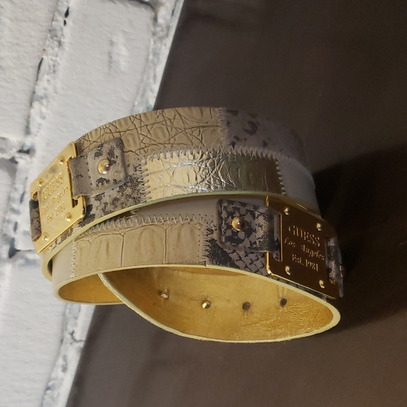 Rare GUESS gold belt with gold plates - size medium - Picture 5 of 8